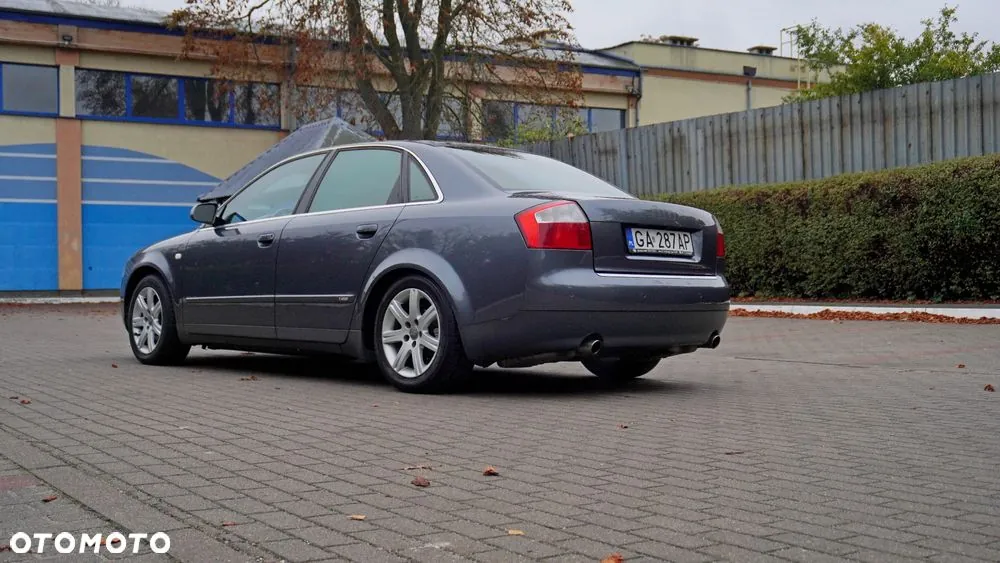 Audi A4 Limousine 2001 photo 5