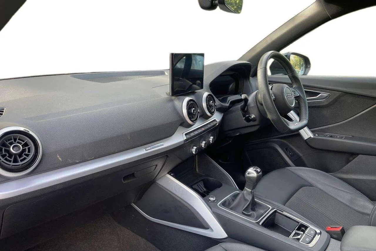 Audi Q2 2026 photo 2