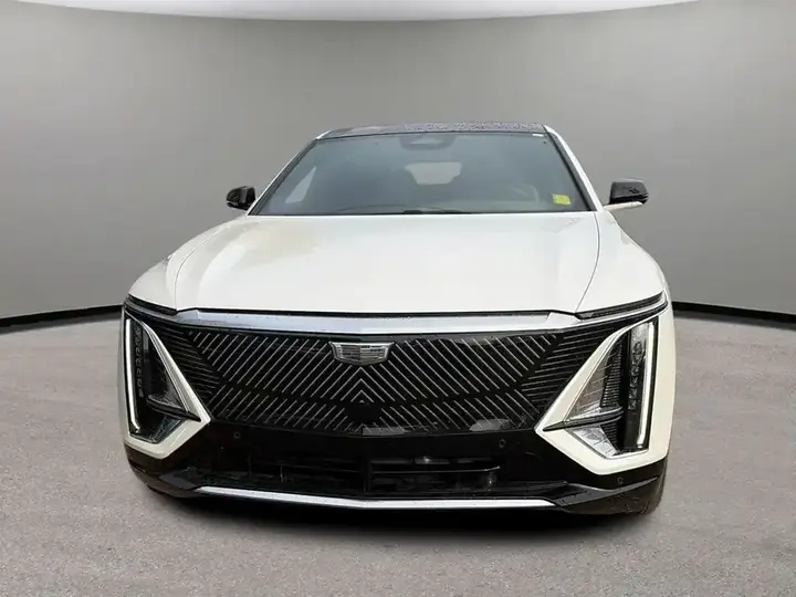 Cadillac Lyriq 2024 photo 2