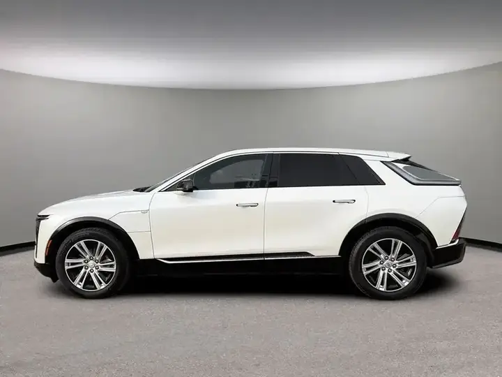 Cadillac Lyriq 2024 photo 3