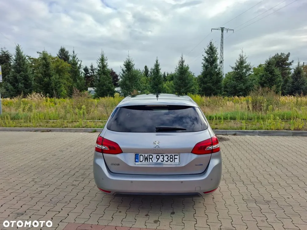 Peugeot 308 2014 photo 5