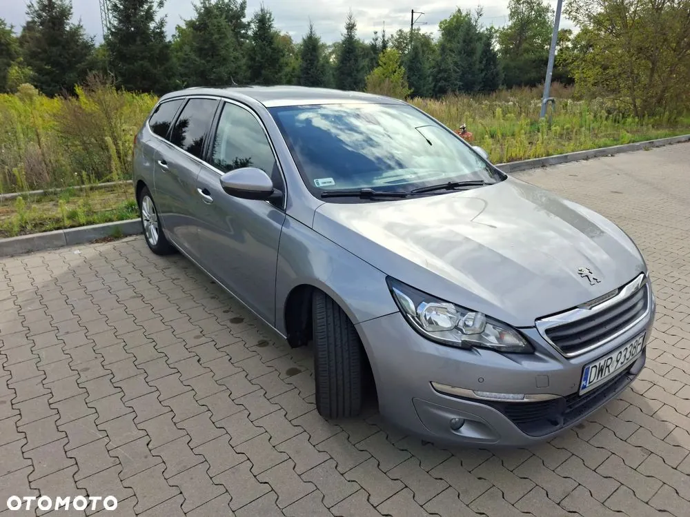 Peugeot 308 2014 photo 2