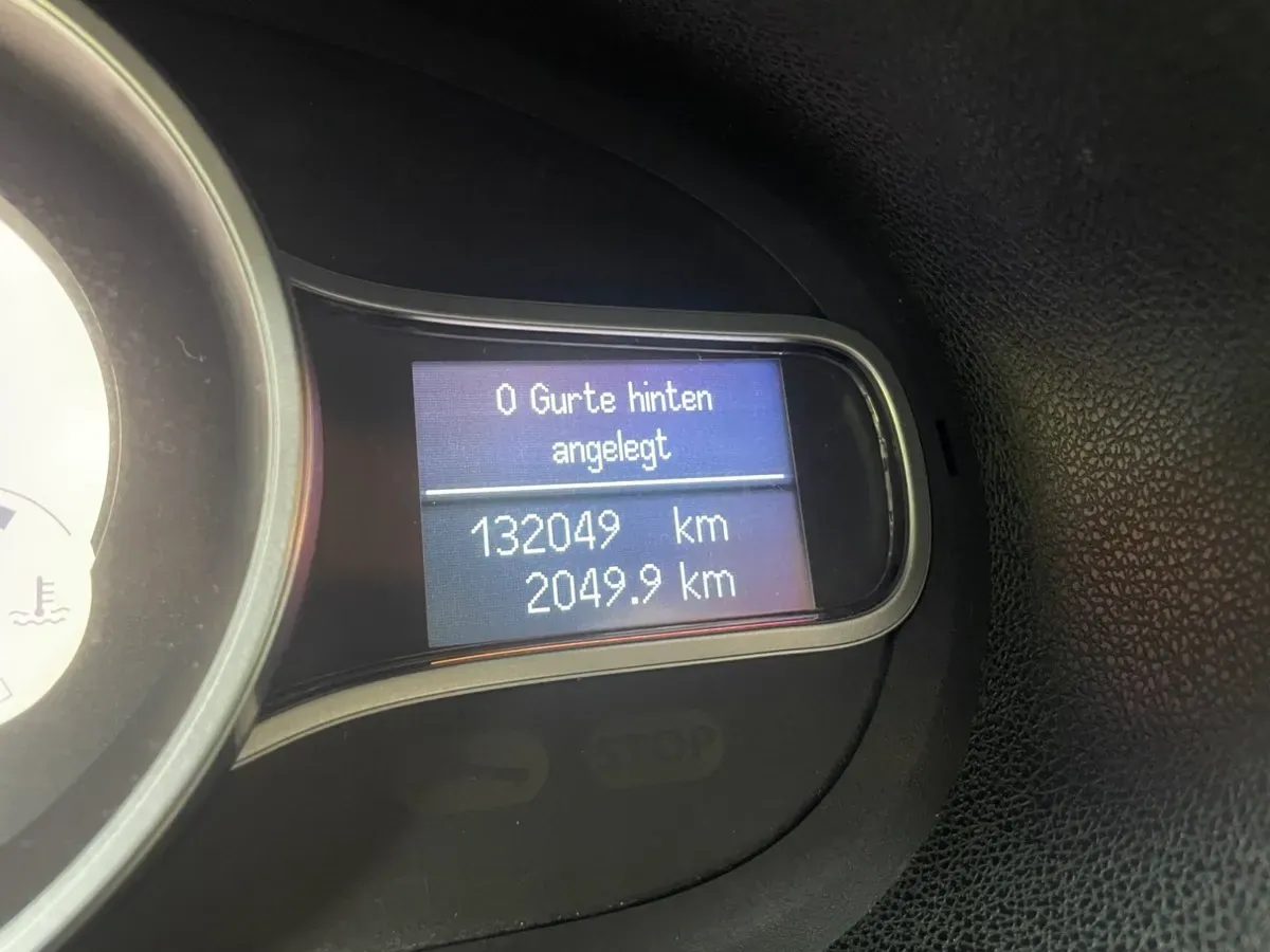 Renault Megane 2010 photo 2