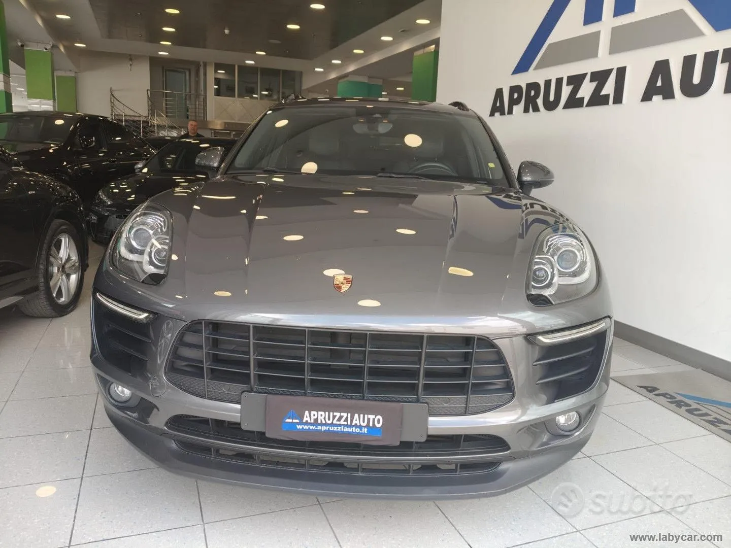 Porsche Macan 2017 photo 2