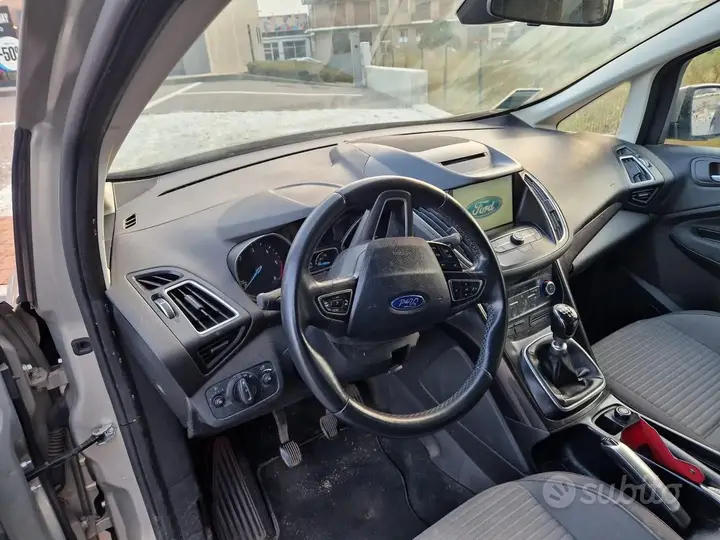 Ford C-Max 2016 photo 4