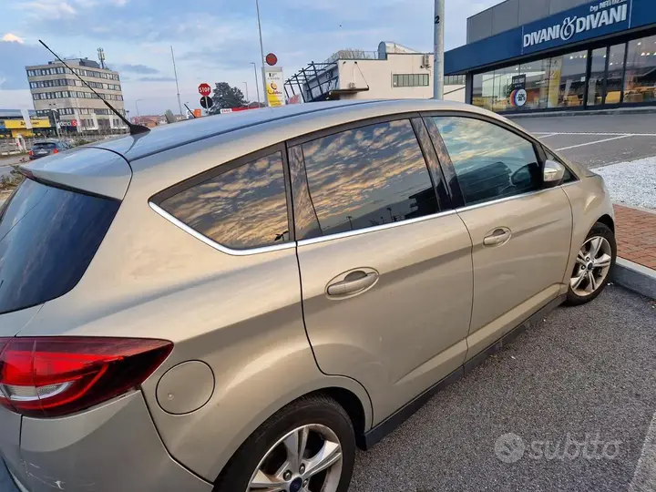 Ford C-Max 2016 photo 2