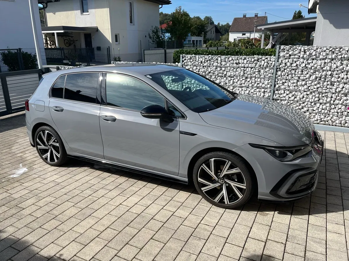 Volkswagen Golf 2022 photo 2