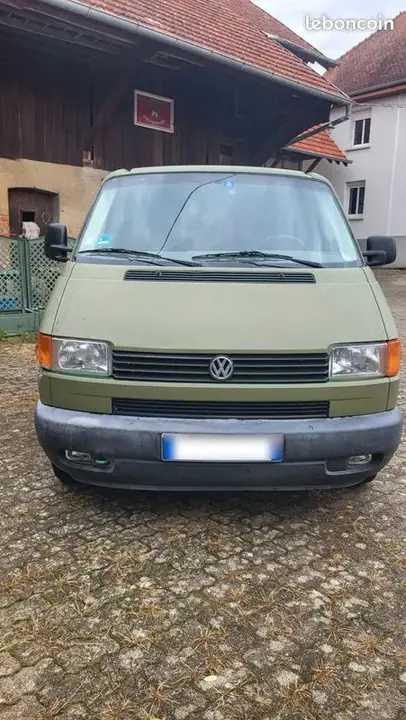 Volkswagen T4 1999 photo 2