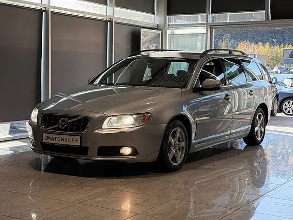 Volvo V70 2010 photo 2