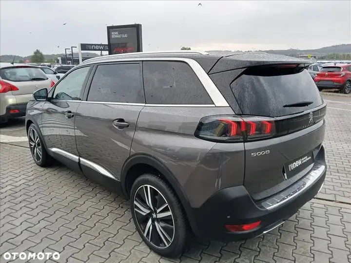Peugeot 5008 2022 photo 4