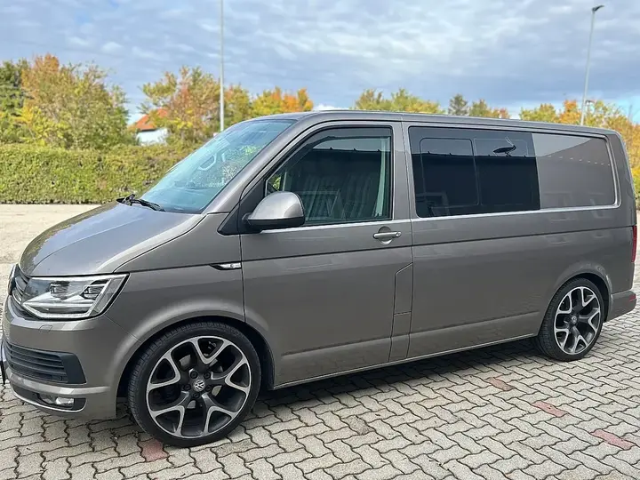 Volkswagen Bus T6 2017 photo 2