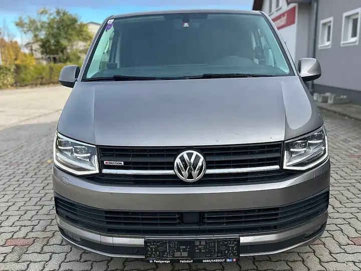 Volkswagen Bus T6 2017 photo 3