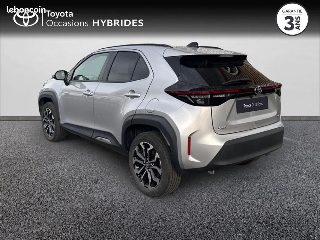 Toyota Yaris Cross 2025 photo 2