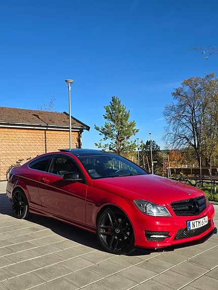 Mercedes-Benz C220 2012 photo 2