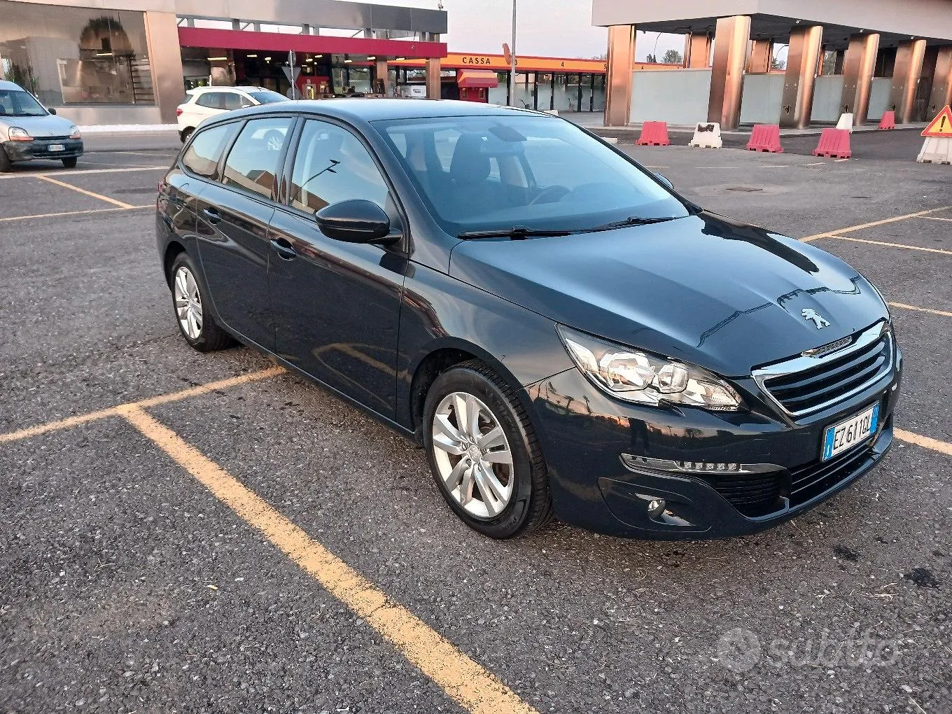 Peugeot 308 2015 photo 2