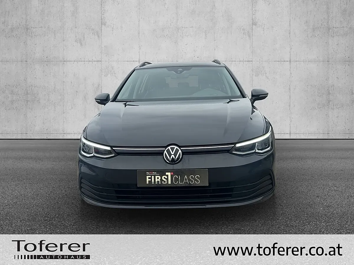 Volkswagen Golf 2023 photo 2