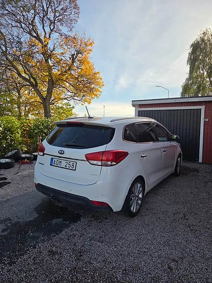 Kia Carens 2014 photo 4