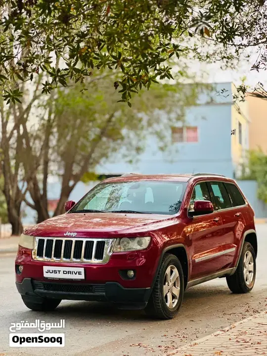 Jeep Grand Cherokee 2012 photo 3