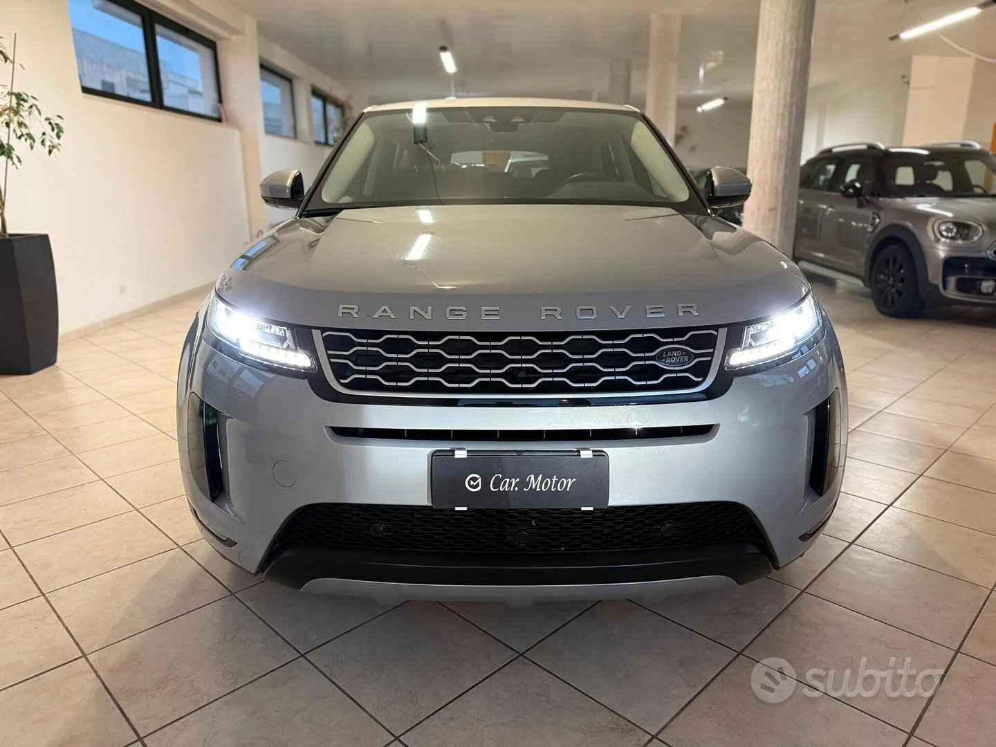 Land Rover Range Rover Evoque 2019 photo 3