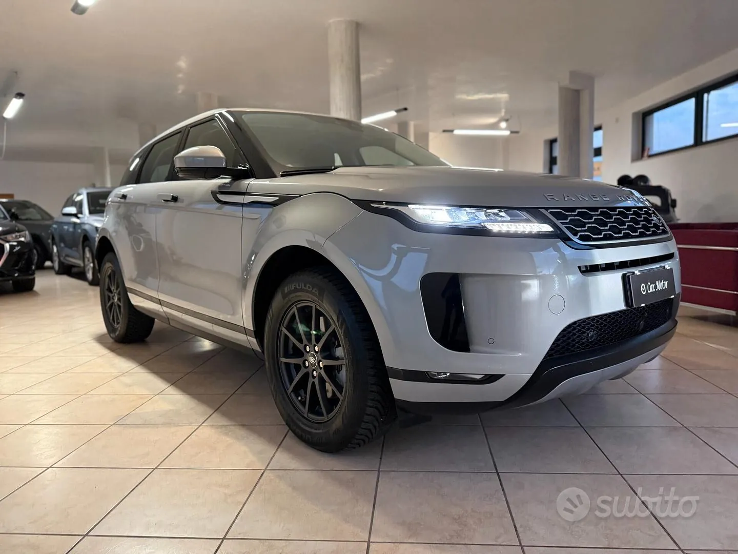 Land Rover Range Rover Evoque 2019 photo 2