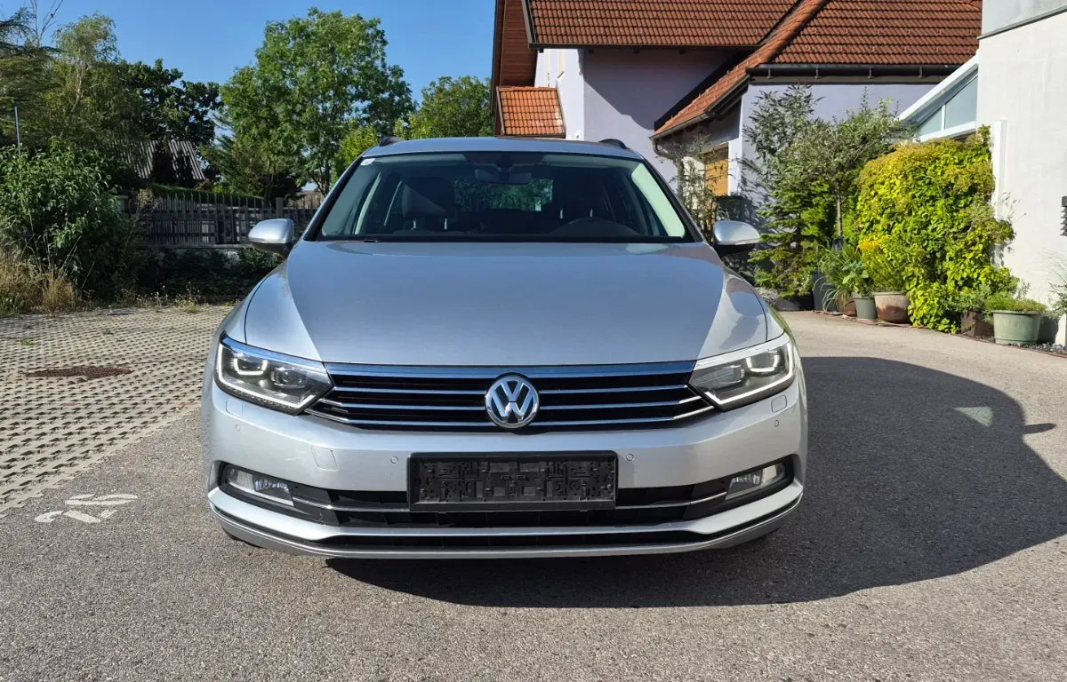 Volkswagen Passat 2017 photo 2
