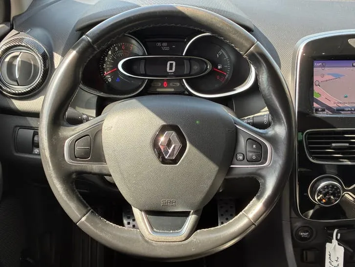 Renault Clio 2018 photo 2