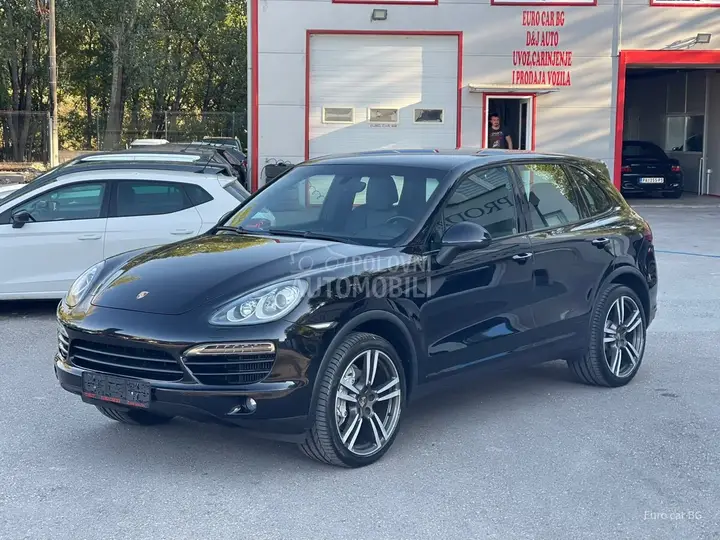Porsche Cayenne 2012 photo 3