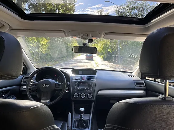 Subaru Xv 2013 photo 2