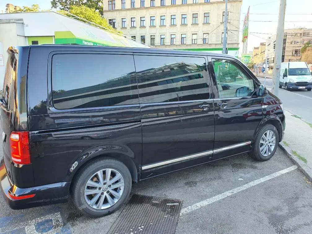 Volkswagen Multivan Highline 2017 photo 2