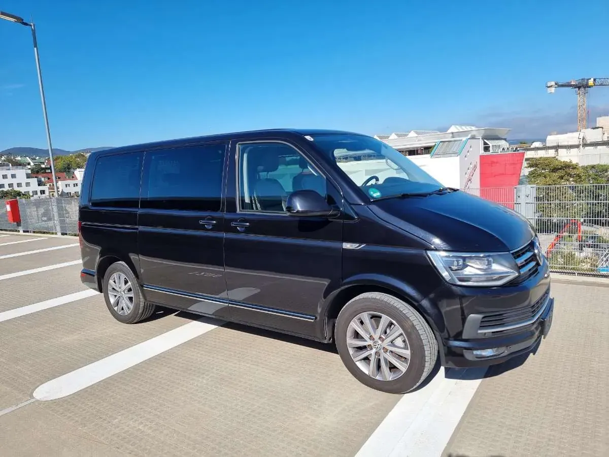 Volkswagen Multivan Highline 2017 photo 3