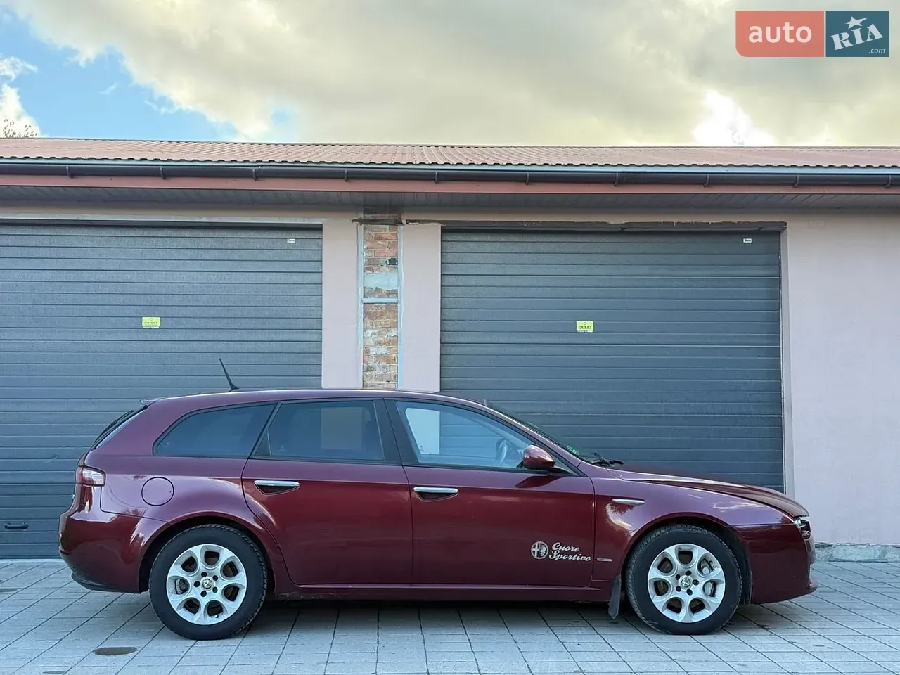 Alfa Romeo 159 2009 photo 2