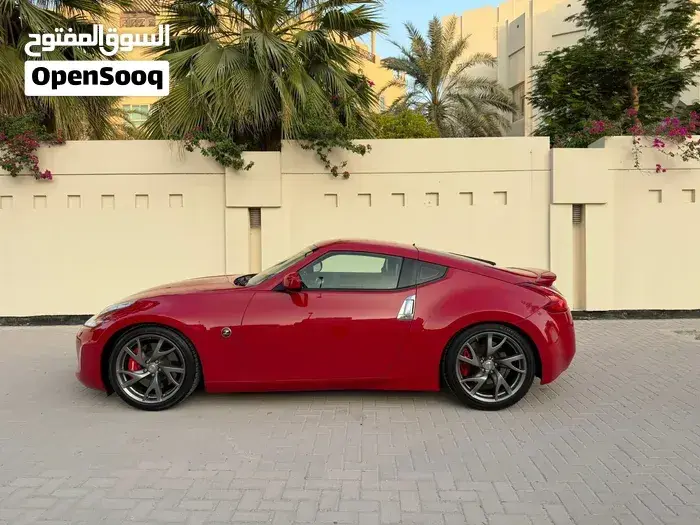 Nissan Z 2014 photo 2
