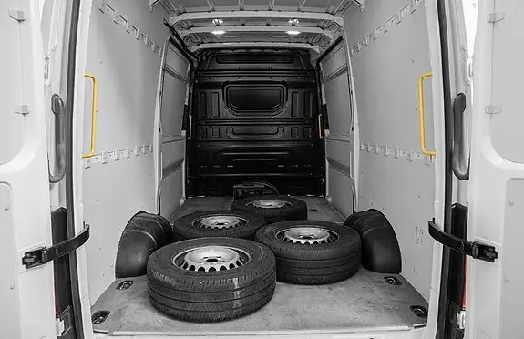 Volkswagen Crafter 35 2021 photo 2