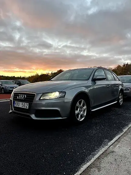Audi A4 2009 photo 3