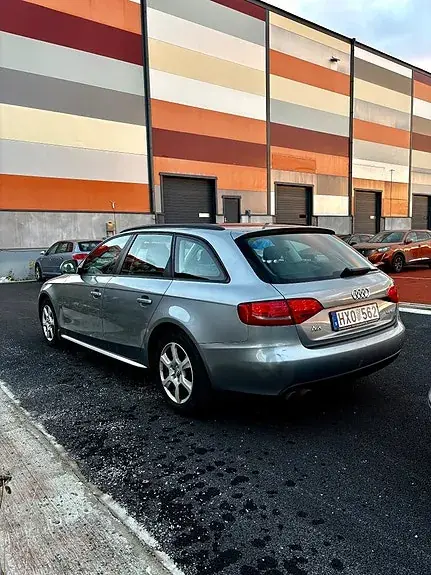 Audi A4 2009 photo 4
