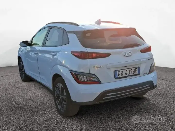 Hyundai Kona 2023 photo 4