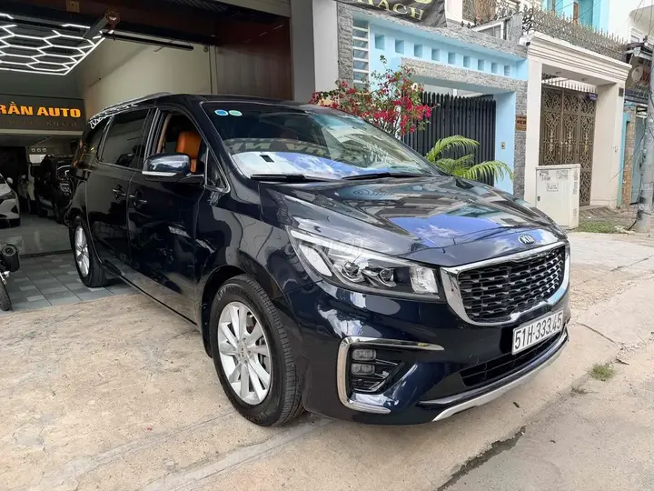 Kia Sedona 2020 photo 2