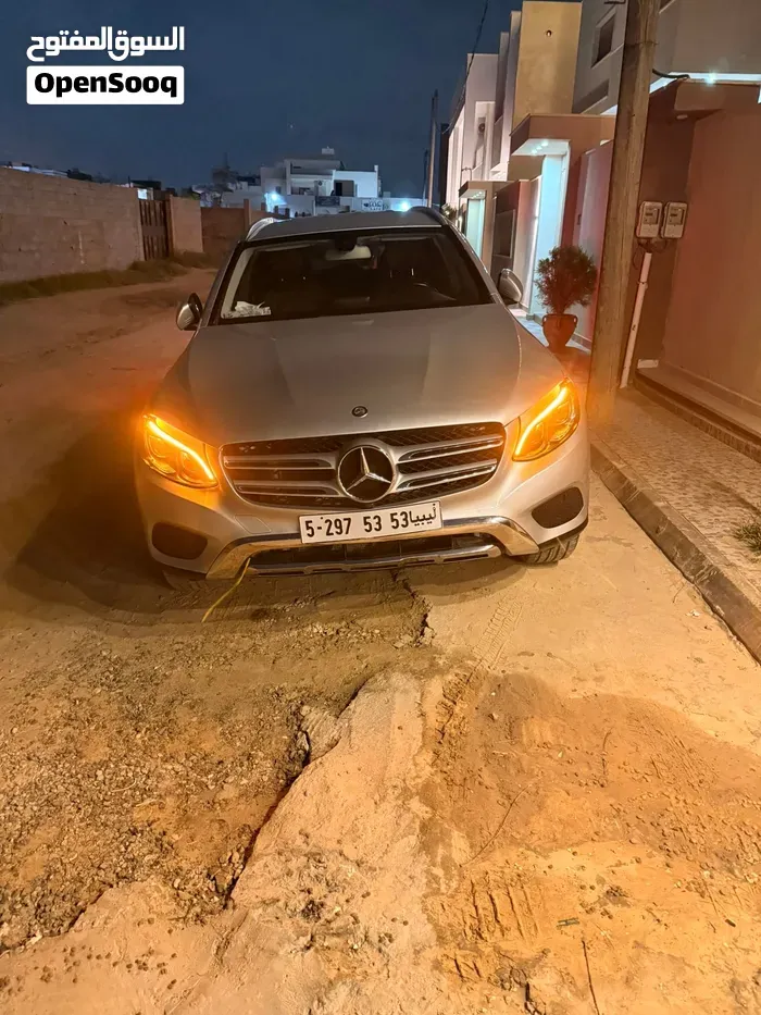 Mercedes-Benz Glc-Class 2016 photo 2