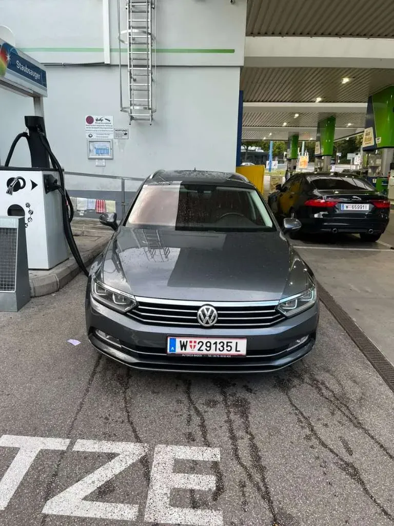 Volkswagen Passat 2016 photo 2