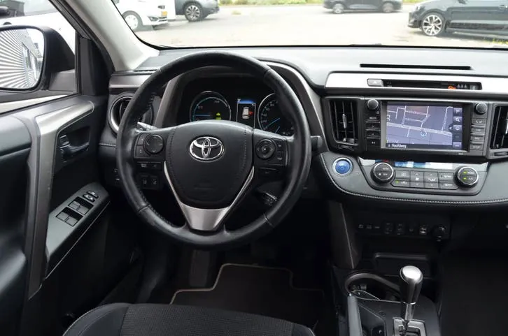 Toyota Rav4 2018 photo 2