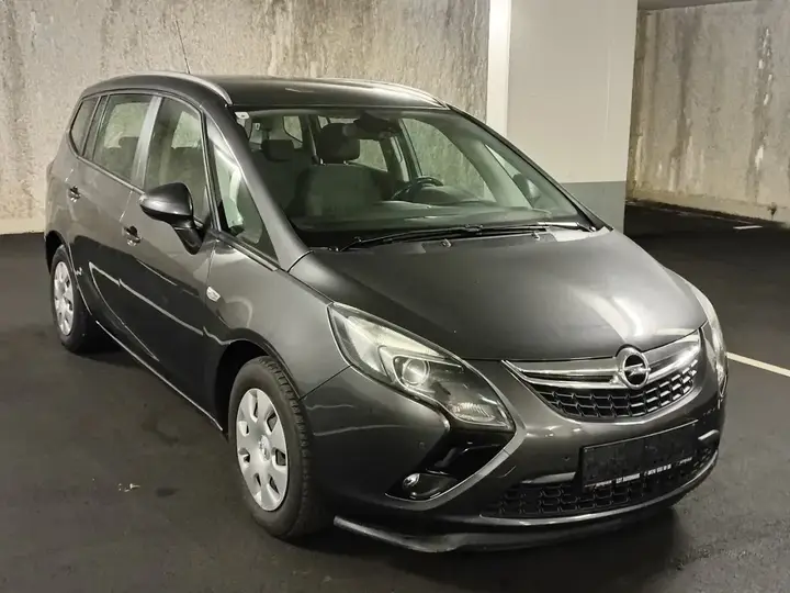 Opel Zafira Tourer 2013 photo 3