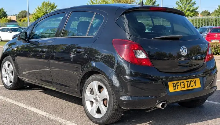 Vauxhall Corsa 2013 photo 2