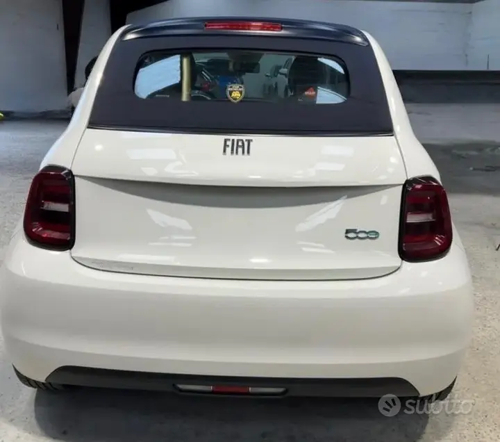 Fiat 500E Cabrio 2022 photo 3