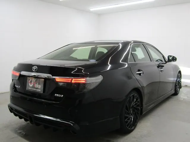 Toyota Mark X 250G 2018 photo 3
