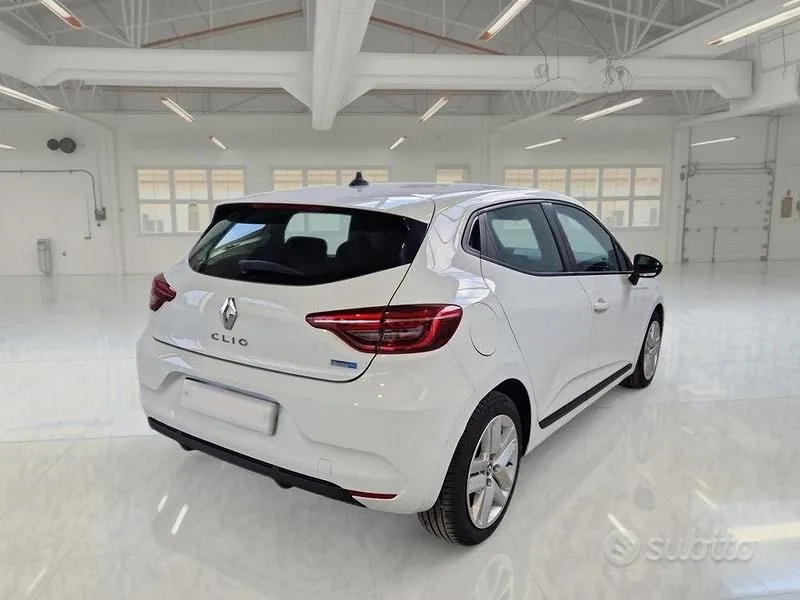 Renault Clio 2022 photo 4