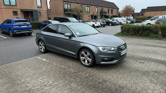 Audi A3 2016 photo 3