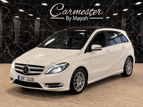 Mercedes-Benz B180 2015 photo 2