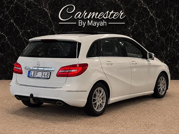 Mercedes-Benz B180 2015 photo 4