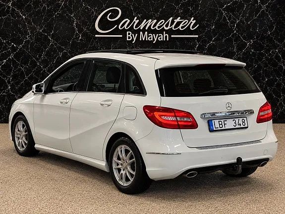 Mercedes-Benz B180 2015 photo 3