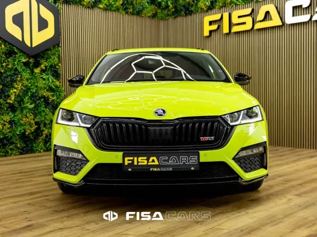 Skoda Octavia Combi 2023 photo 2